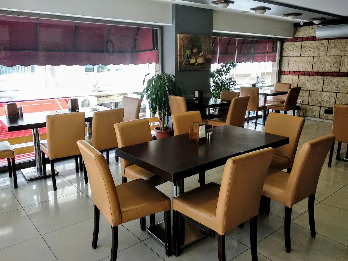 Akdeniz Börek & Cafe