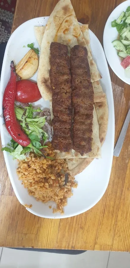 Aksaray 04 Döner Kebap Salonu