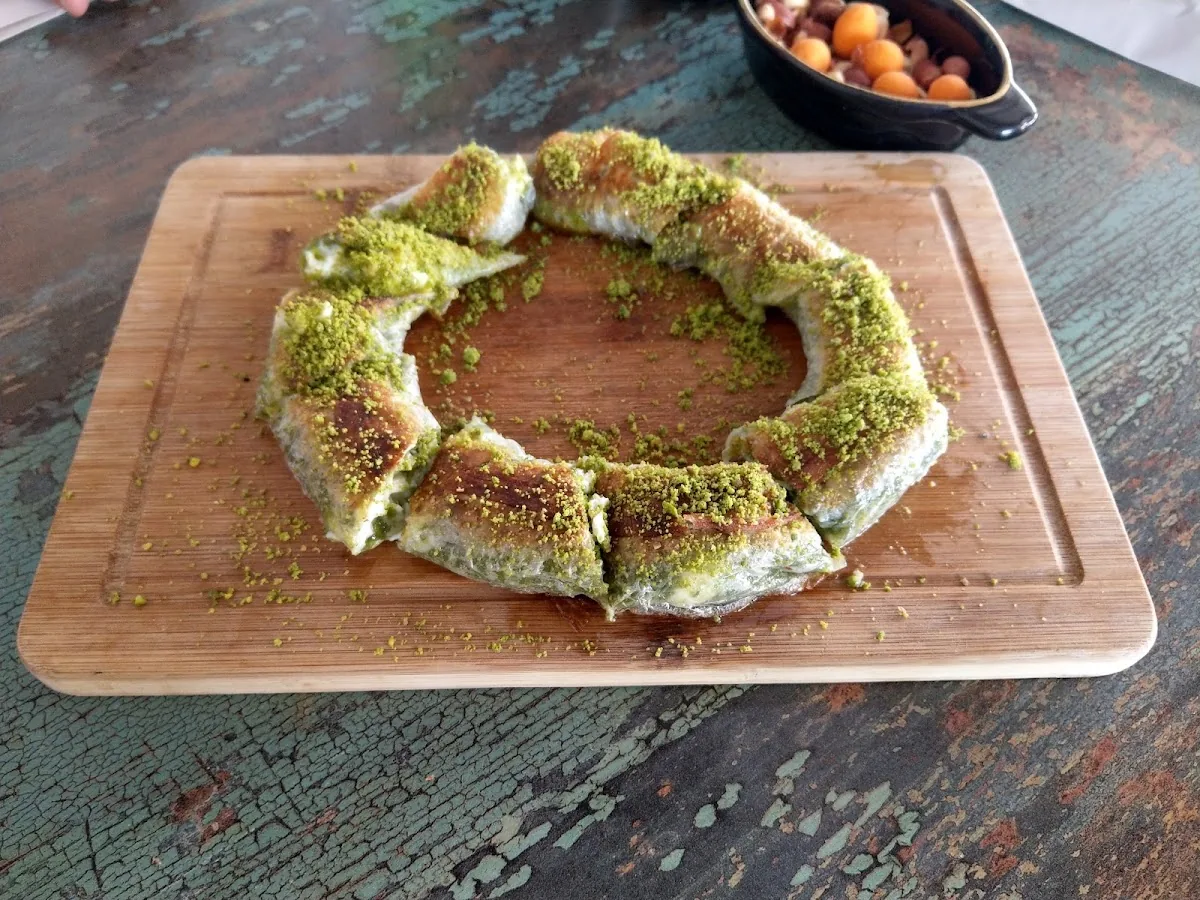 Antep Sofrası Kebap Lahmacun Künefe Fotoğraf 4