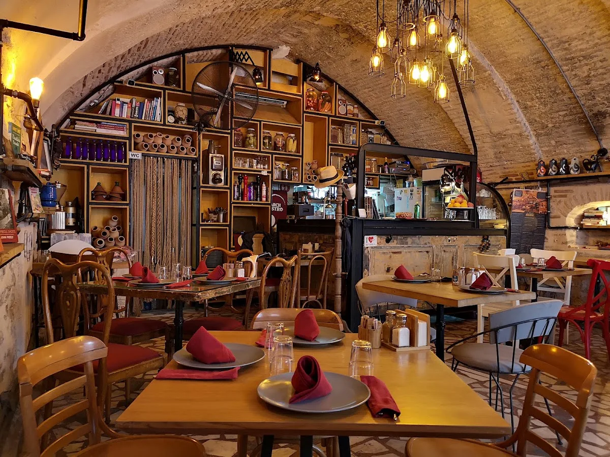 Arch Bistro