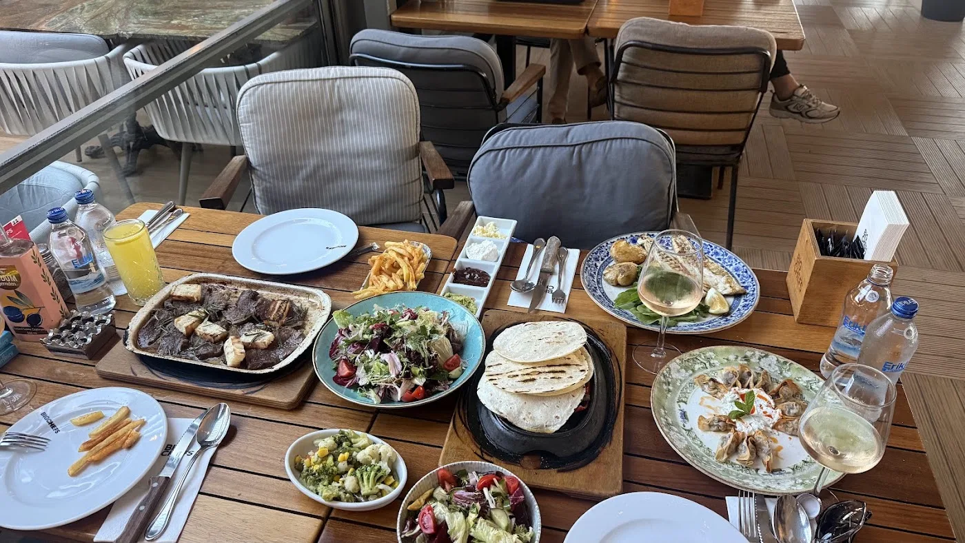 Marmara Esintisinde Gurme Bir Mola: Big Chefs West İstanbul Marina İncelemesi
