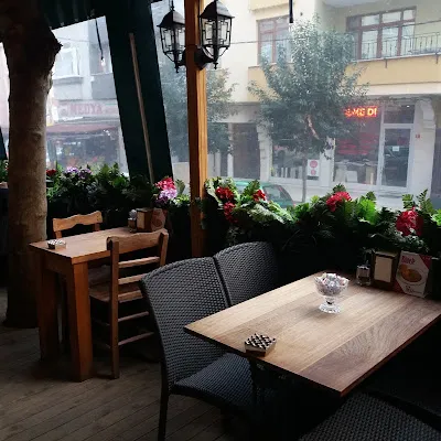 Esmer Lahmacun Pide & Kebab