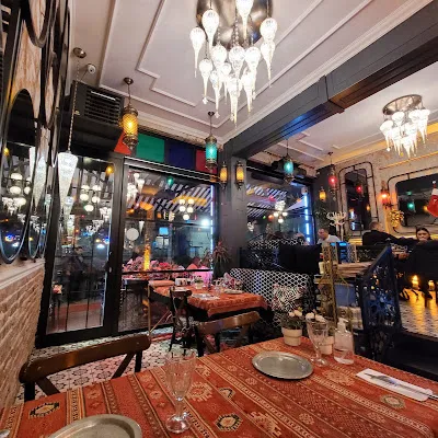 Esto Restaurant