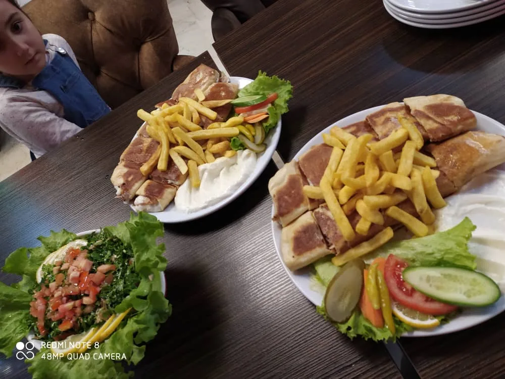 Foody Restaurant