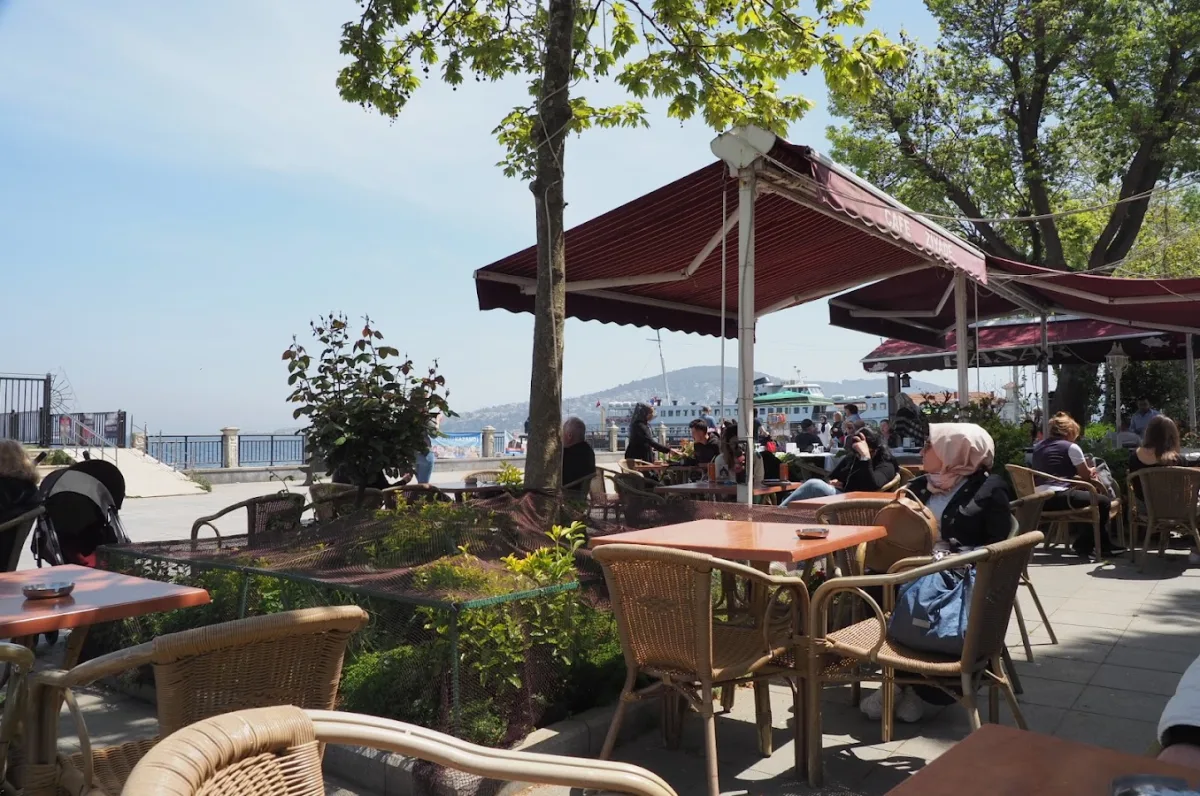 Heyamola Restaurant