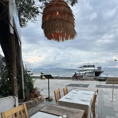 Heybeliada Barba Yani Rakı Balık