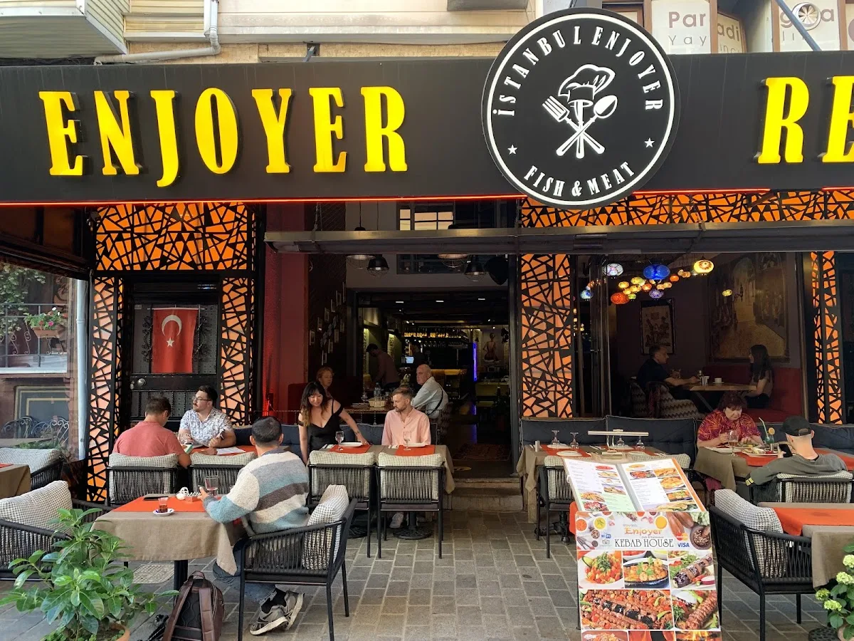 İstanbul Enjoyer Cafe & Restaurant