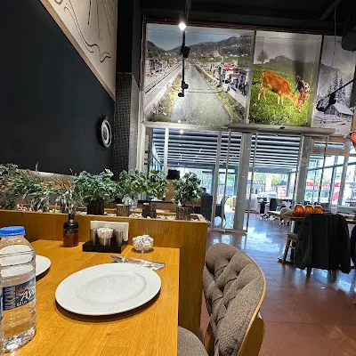 Kocaman Karadeniz Restaurant Kuru Fasülye Trabzon Döneri Pide Kahvaltı Kuymak