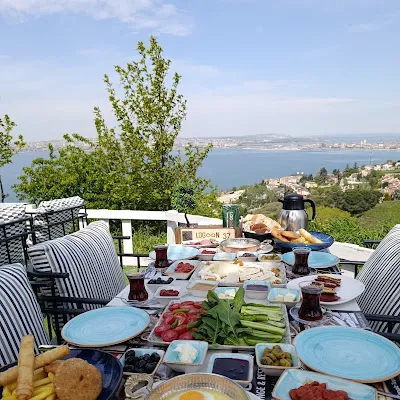 Logoon Lounge Restaurant & Cafe - Gürpınar Sahil Manzaralı