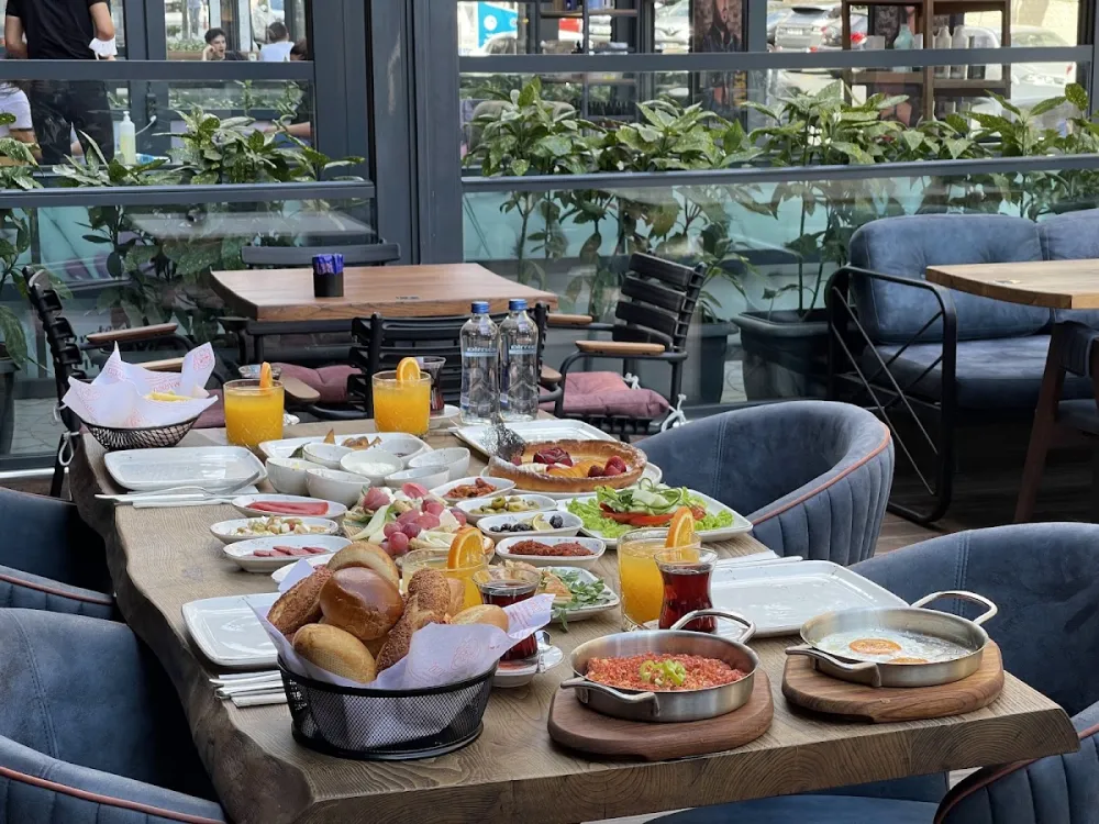 Maryco Cafe Restaurant