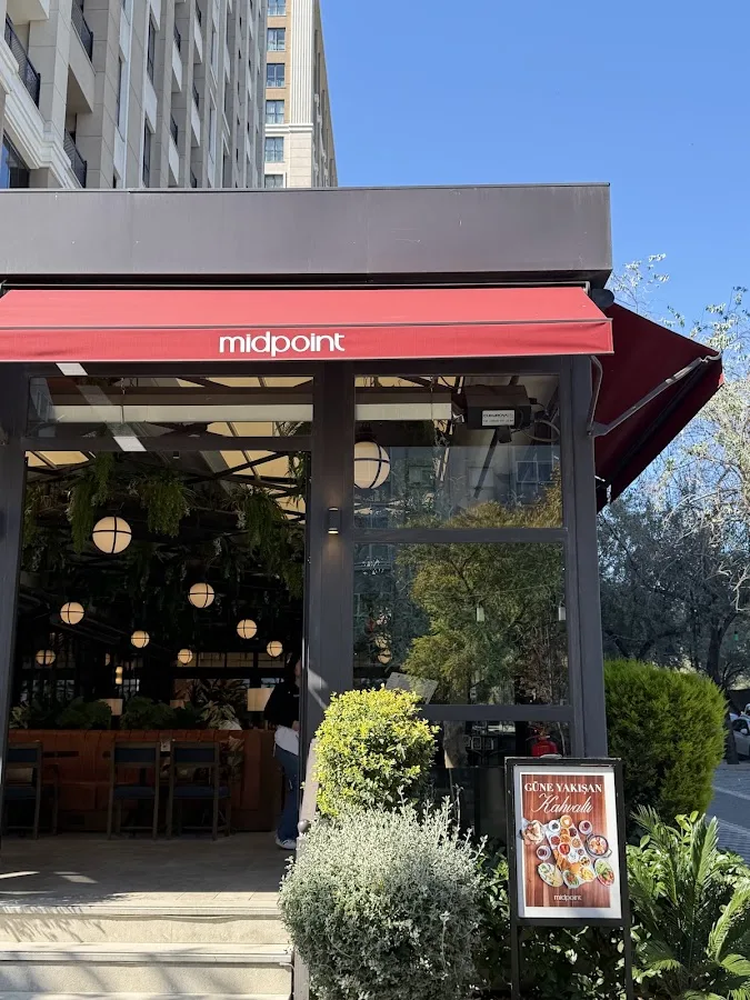 Midpoint Beylikdüzü Menü ve Lezzet Sunumları