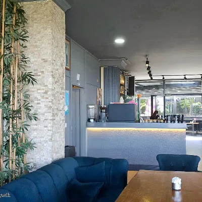 Mitte's Cafe
