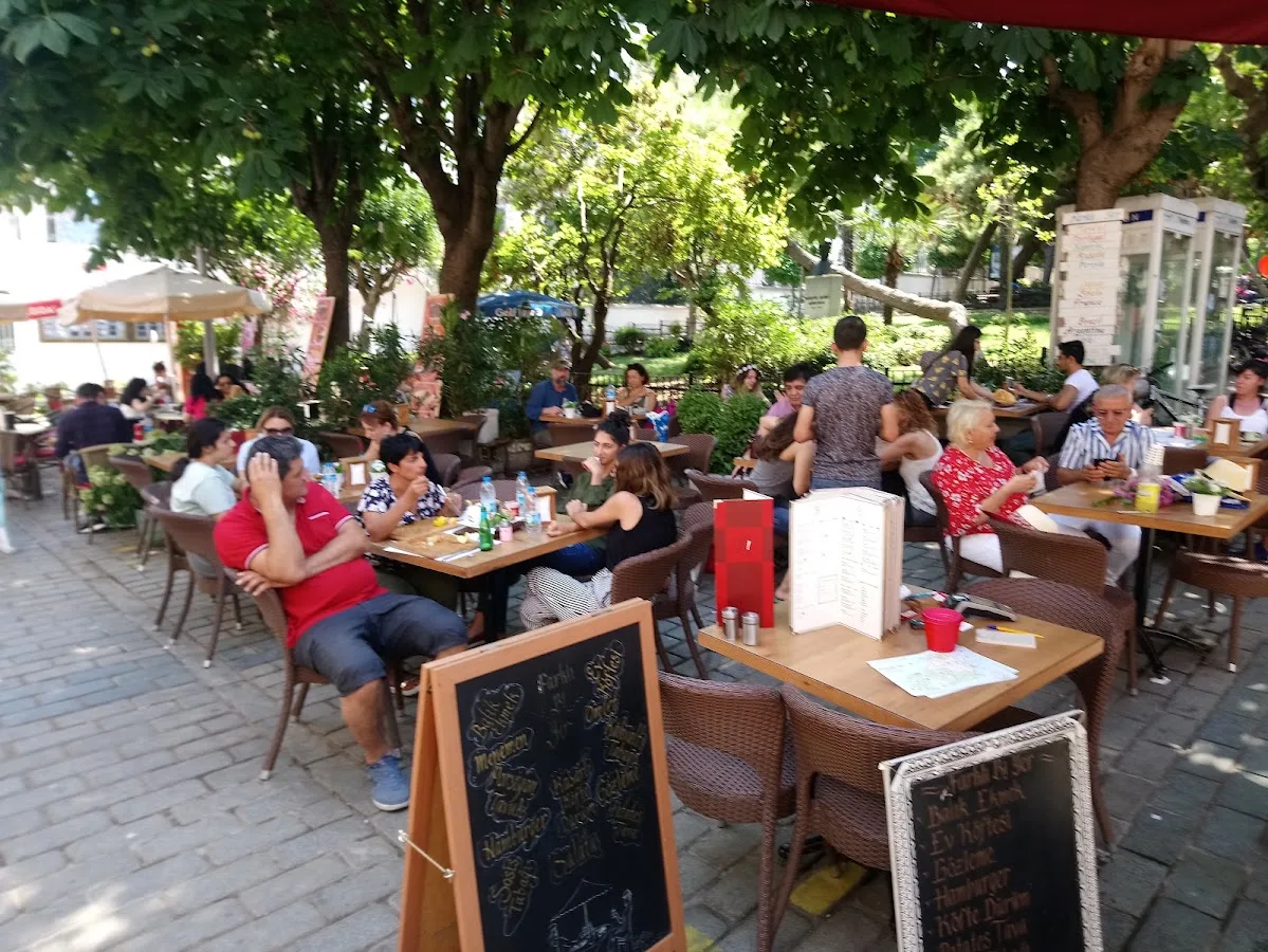 Munis Sokak Lezzetleri