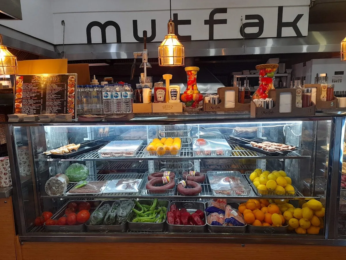 Mutfak Restaurant & Cafe