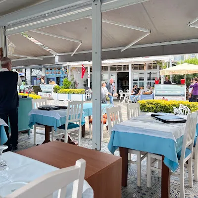 Nissi Restaurant & Cafe