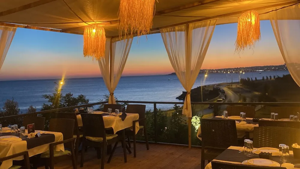 Pera Teras Restaurant