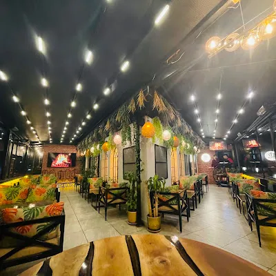 Puro Lounge & Cafe