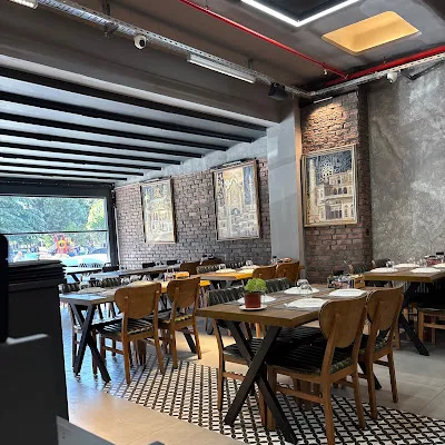 Samsaland & Narzen Restaurant