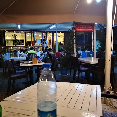 Üçler Balık Dünyası